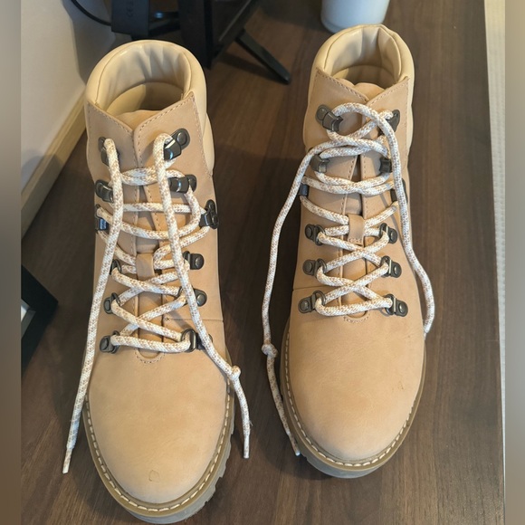 Universal Thread Lace-Up Winter Trail Hiking Boots - Picture 4 of 8